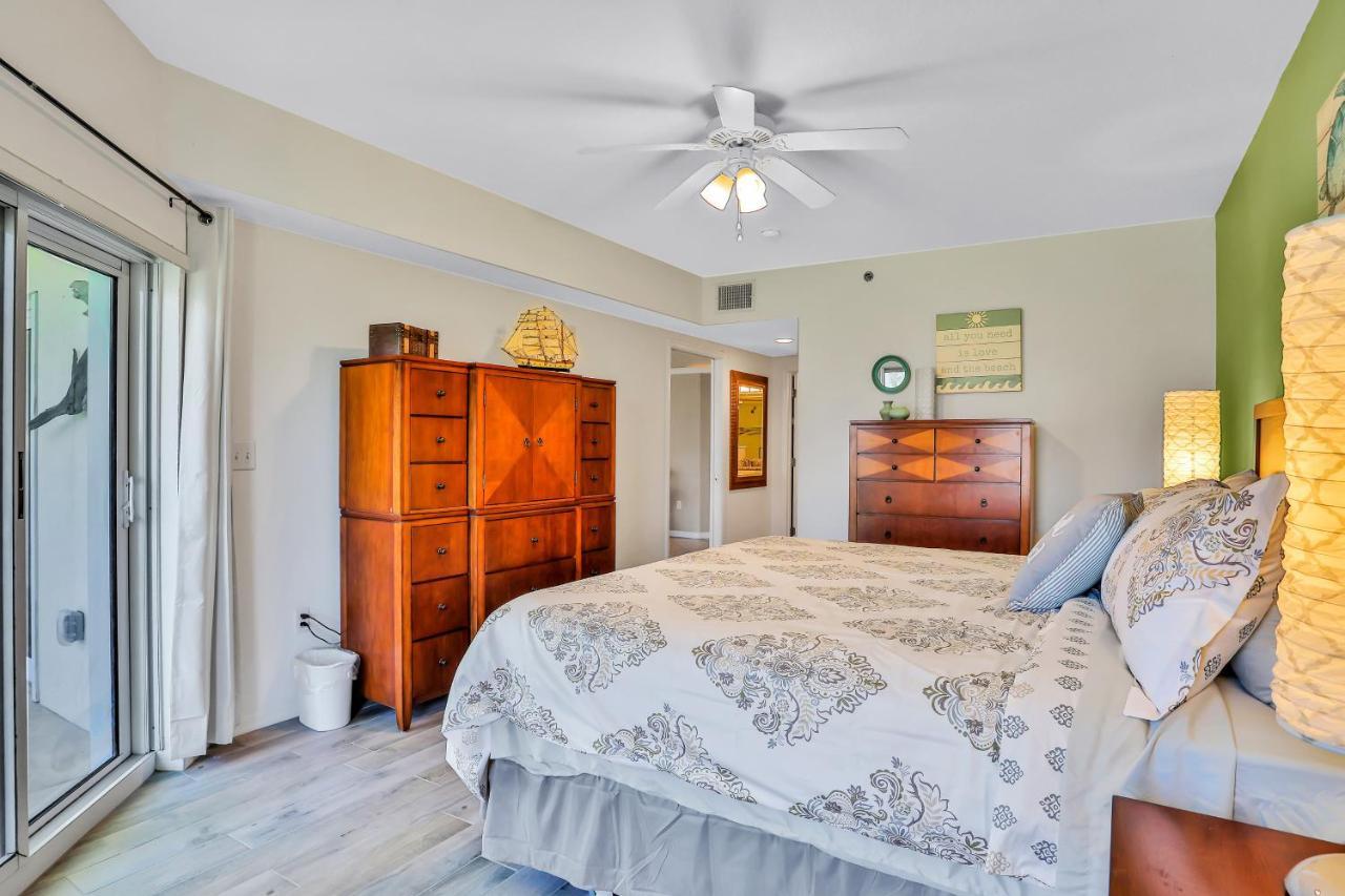 Oceanwalk Condos Bethune Beach エクステリア 写真