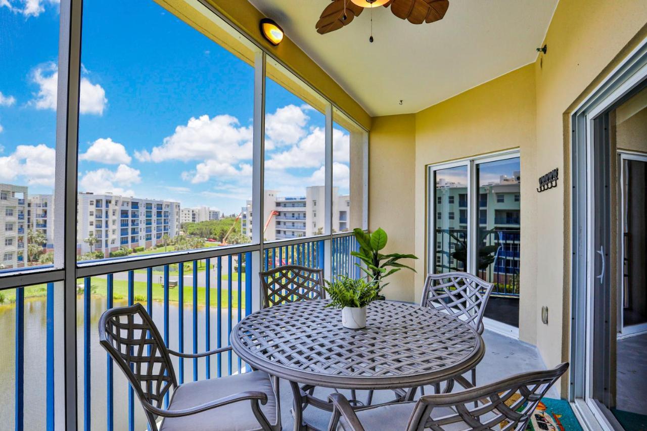 Oceanwalk Condos Bethune Beach エクステリア 写真