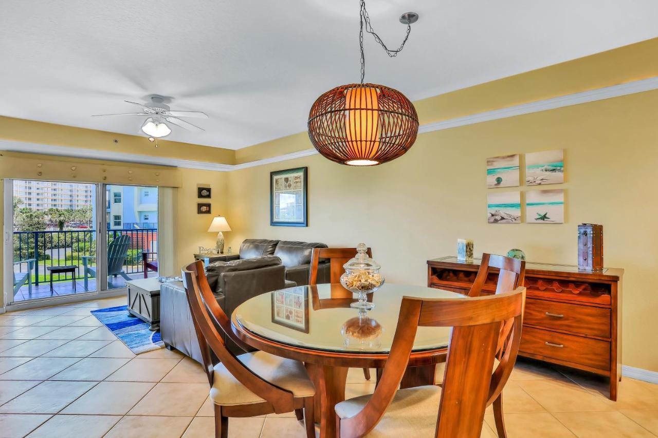 Oceanwalk Condos Bethune Beach エクステリア 写真