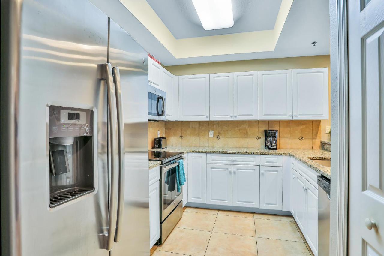 Oceanwalk Condos Bethune Beach エクステリア 写真