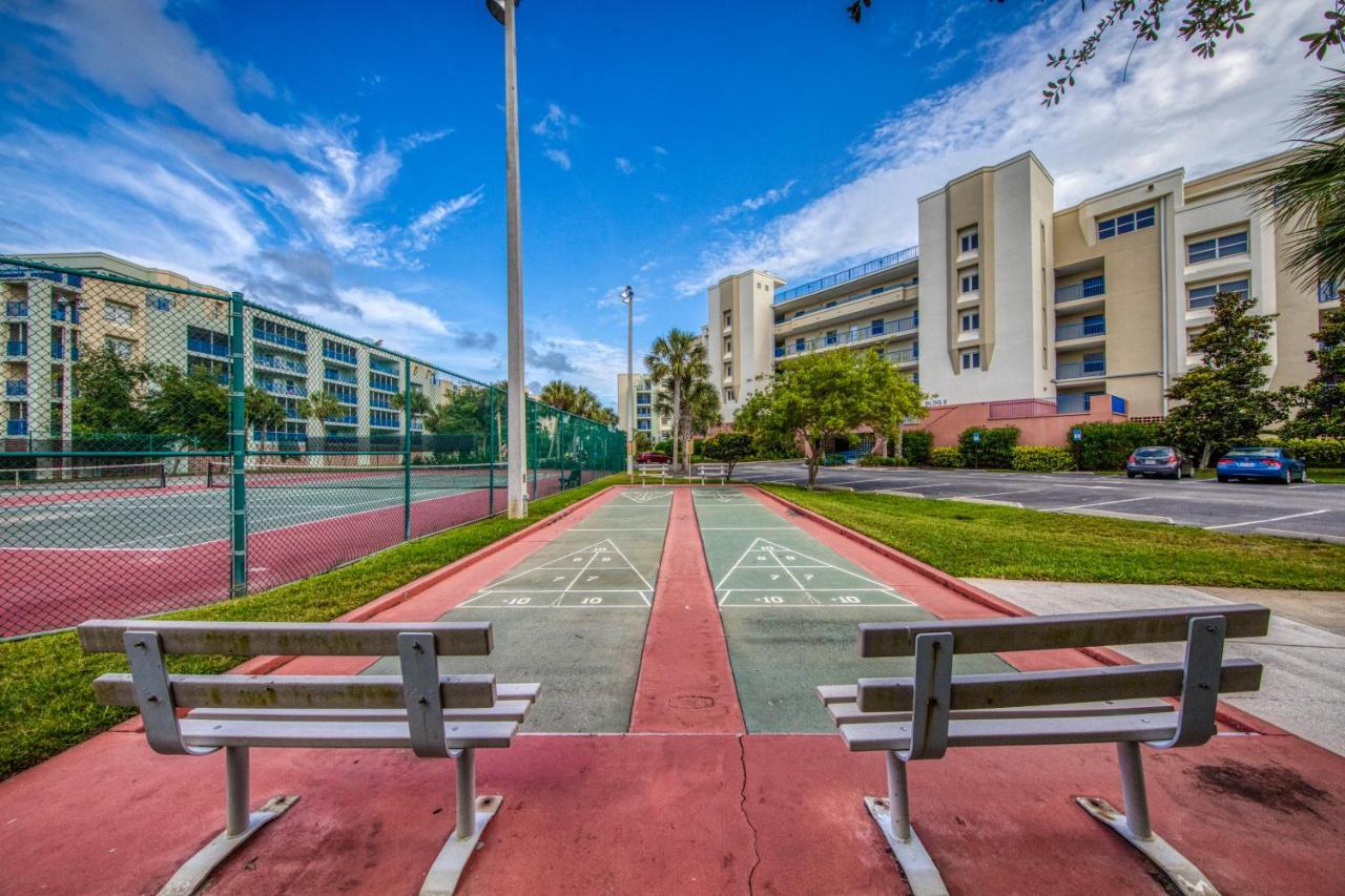 Oceanwalk Condos Bethune Beach エクステリア 写真