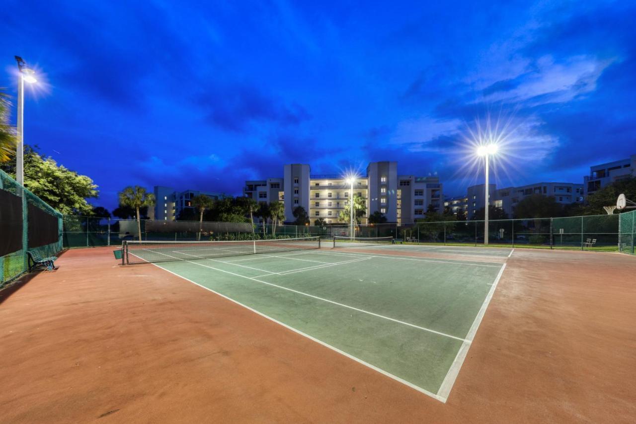 Oceanwalk Condos Bethune Beach エクステリア 写真