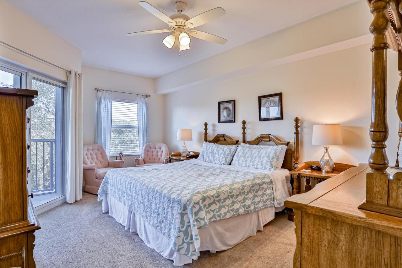 Oceanwalk Condos Bethune Beach エクステリア 写真